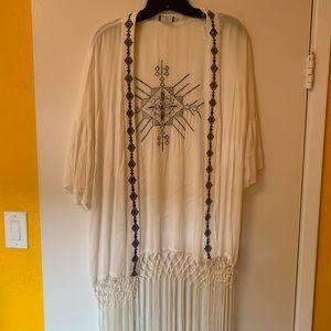 Earthbound trading Kimono